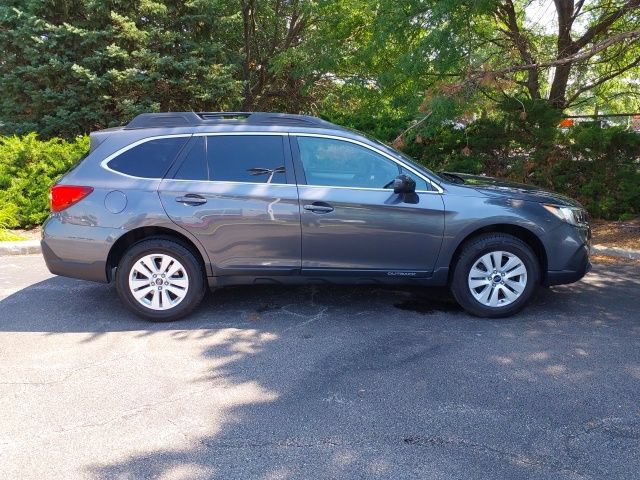 Used 2018 Subaru Outback 2.5i Premium AWD/4WD image 4