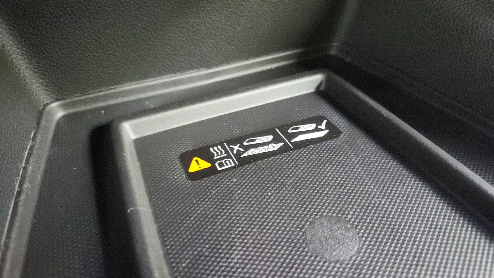 Used 2023 Chevrolet Traverse RS image 28