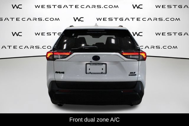 Used 2019 Toyota RAV4 XLE AWD/4WD image 7