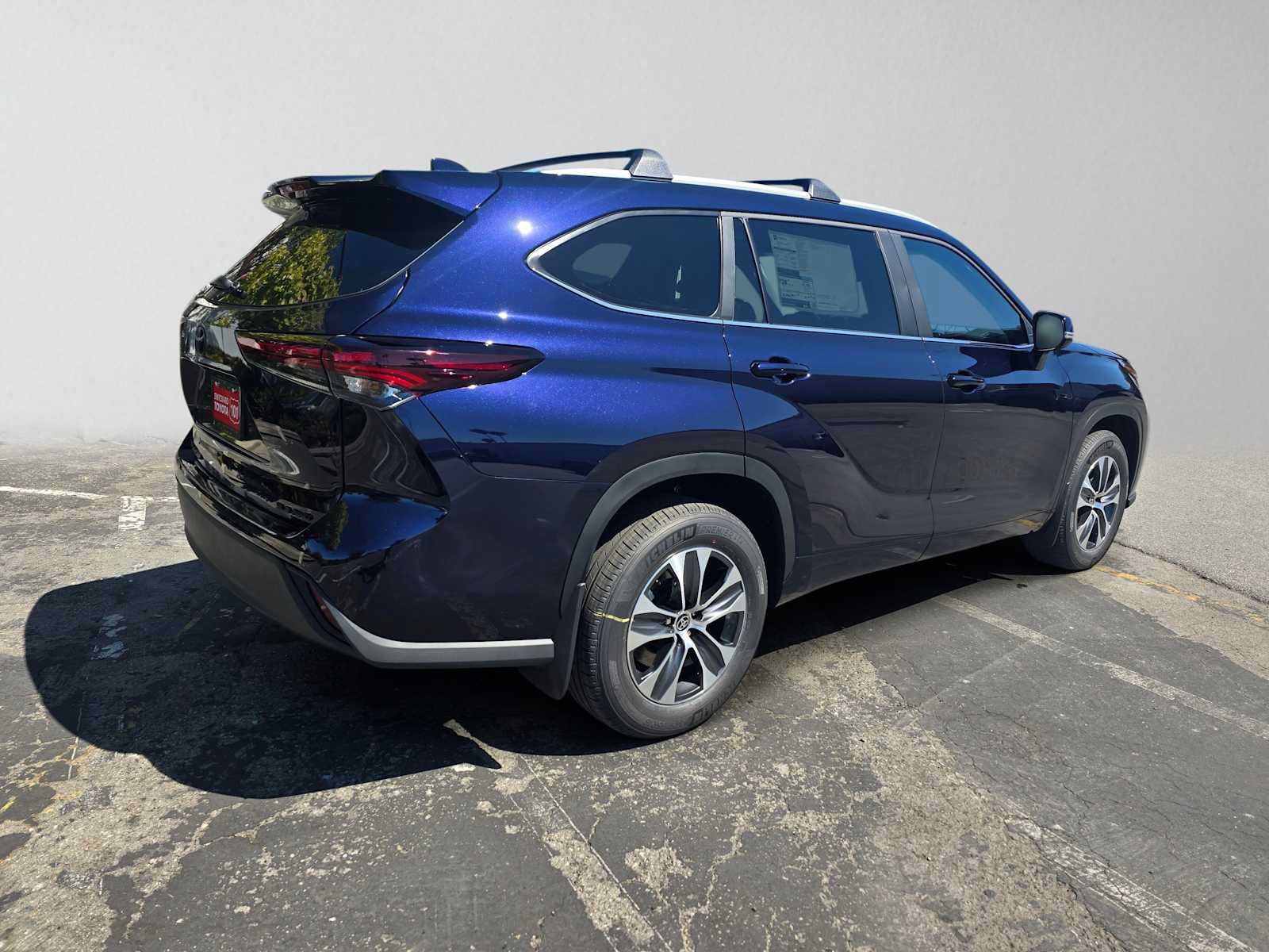 New 2026 Toyota Highlander XLE AWD/4WD image 3