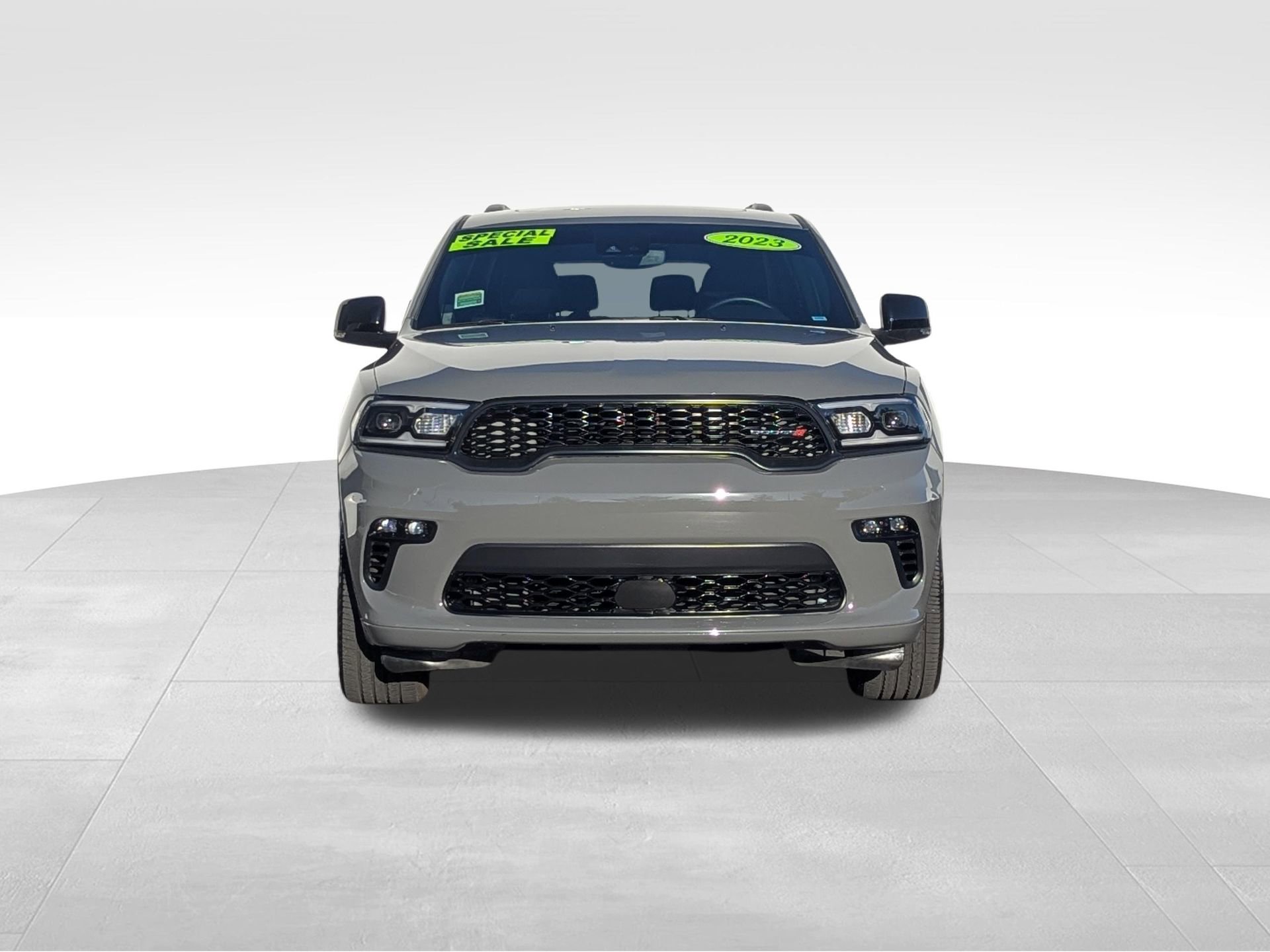 Used 2023 Dodge Durango GT RWD image 2