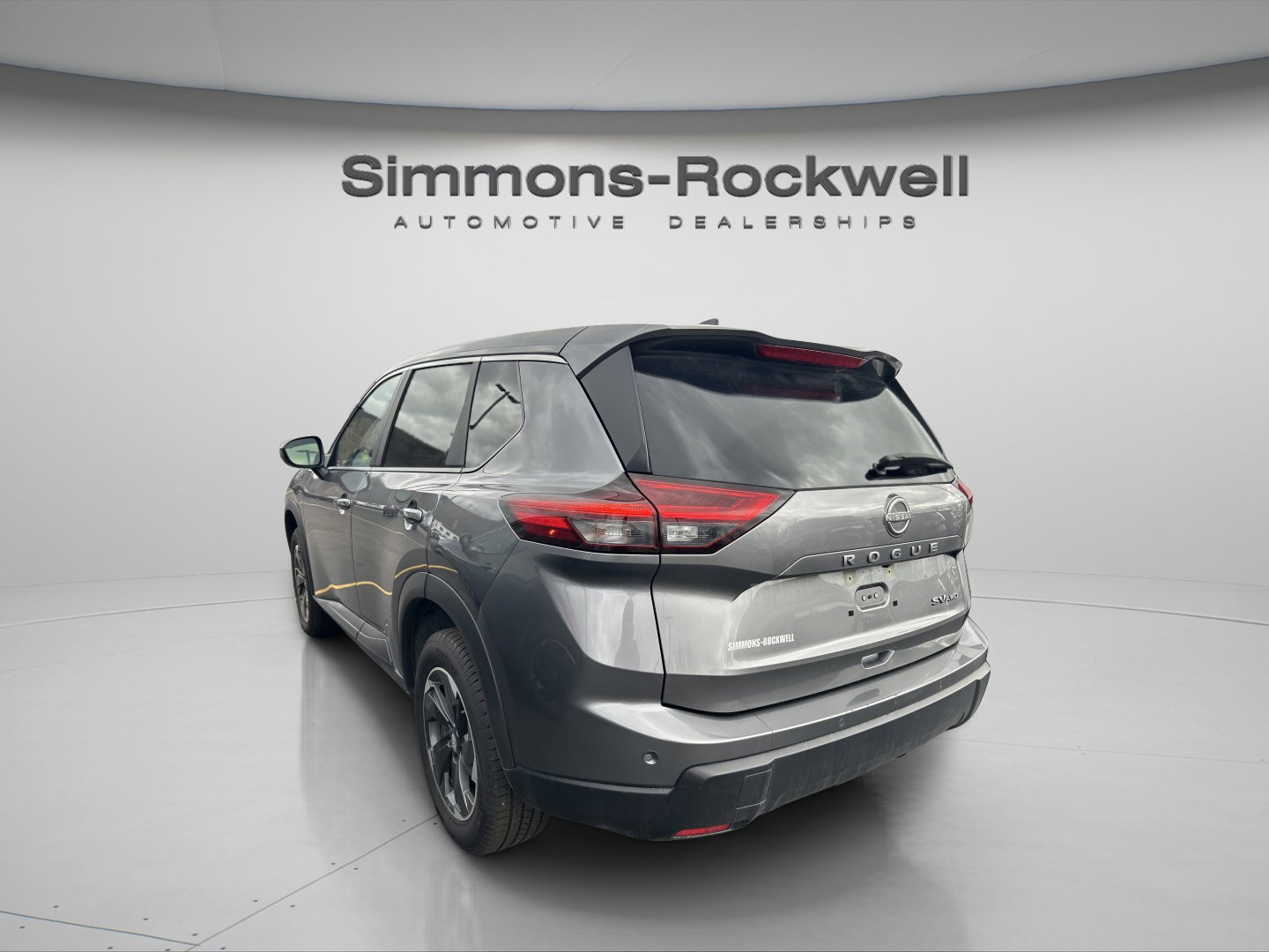 Used 2024 Nissan Rogue SV image 8