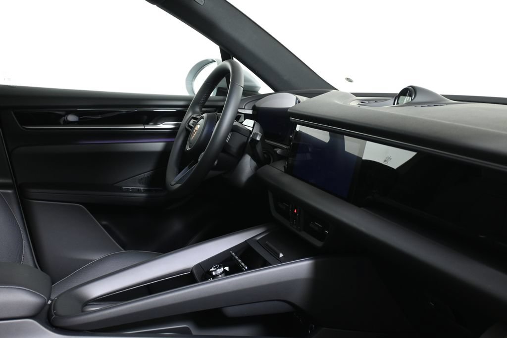 New 2026 Porsche Macan 4 Electric AWD/4WD image 34