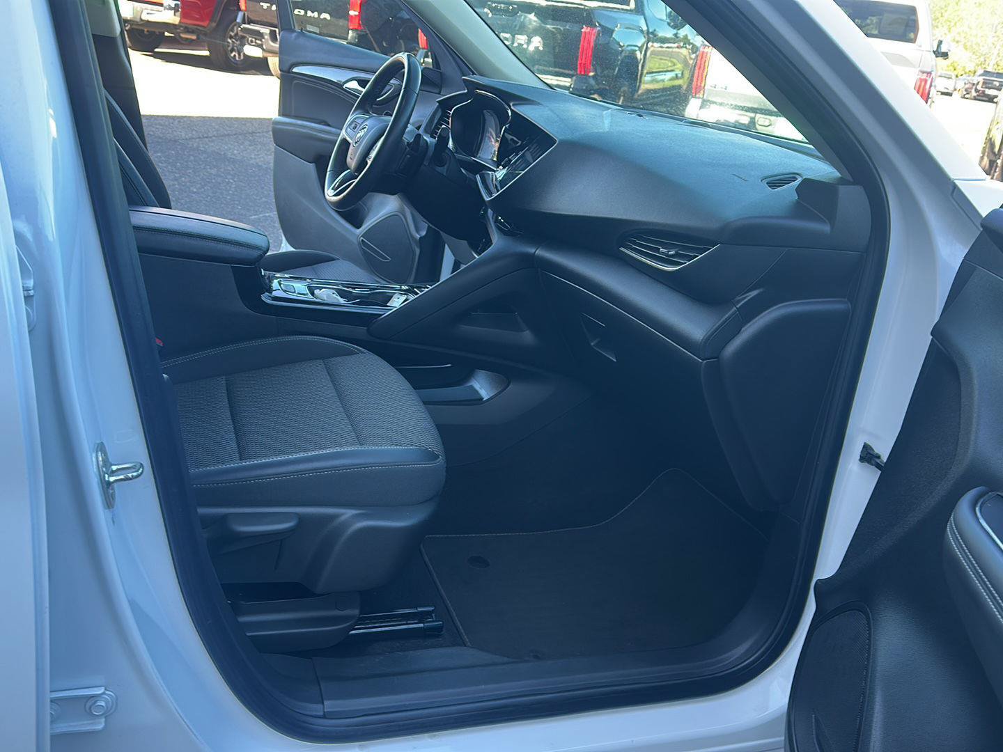 Used 2022 Buick Envision Preferred w/ Safety Package FWD image 14