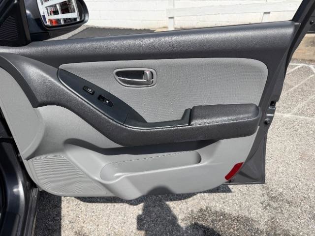 Used 2008 Hyundai Elantra GLS FWD image 34