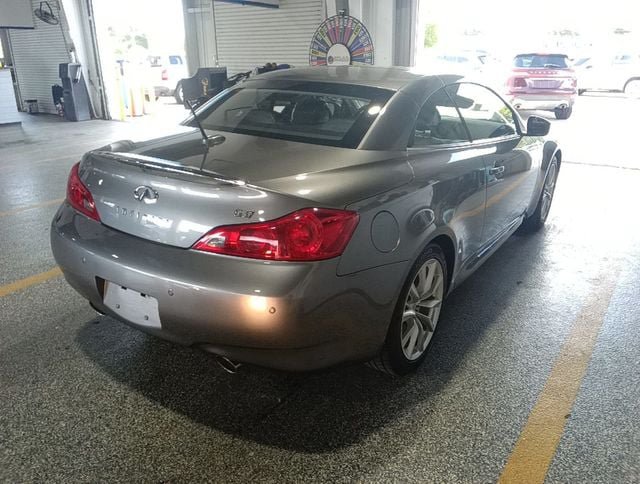 Used 2011 INFINITI G37 Sport w/ Premium Pkg RWD image 2