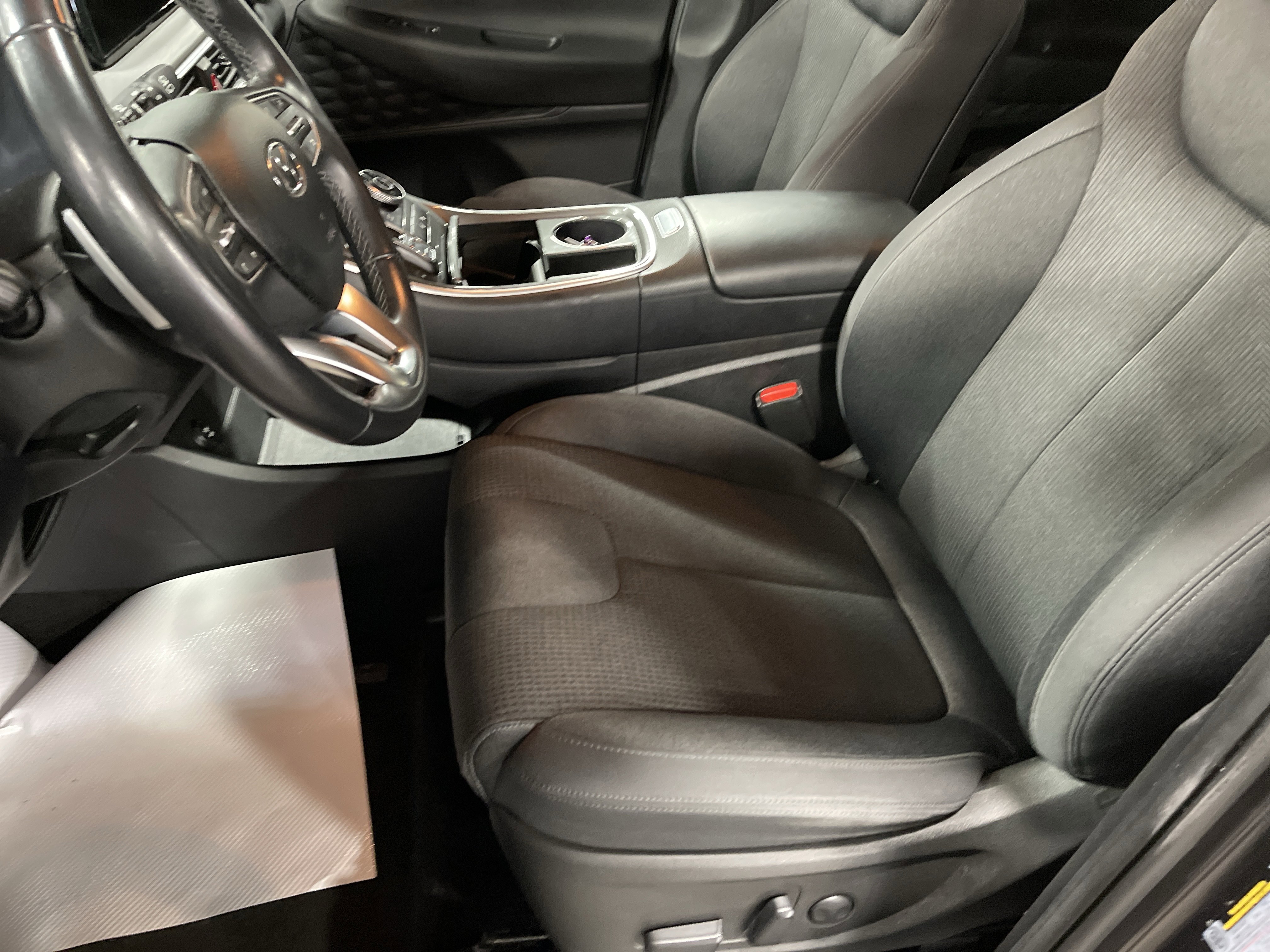 Used 2023 Hyundai Santa Fe SEL image 8