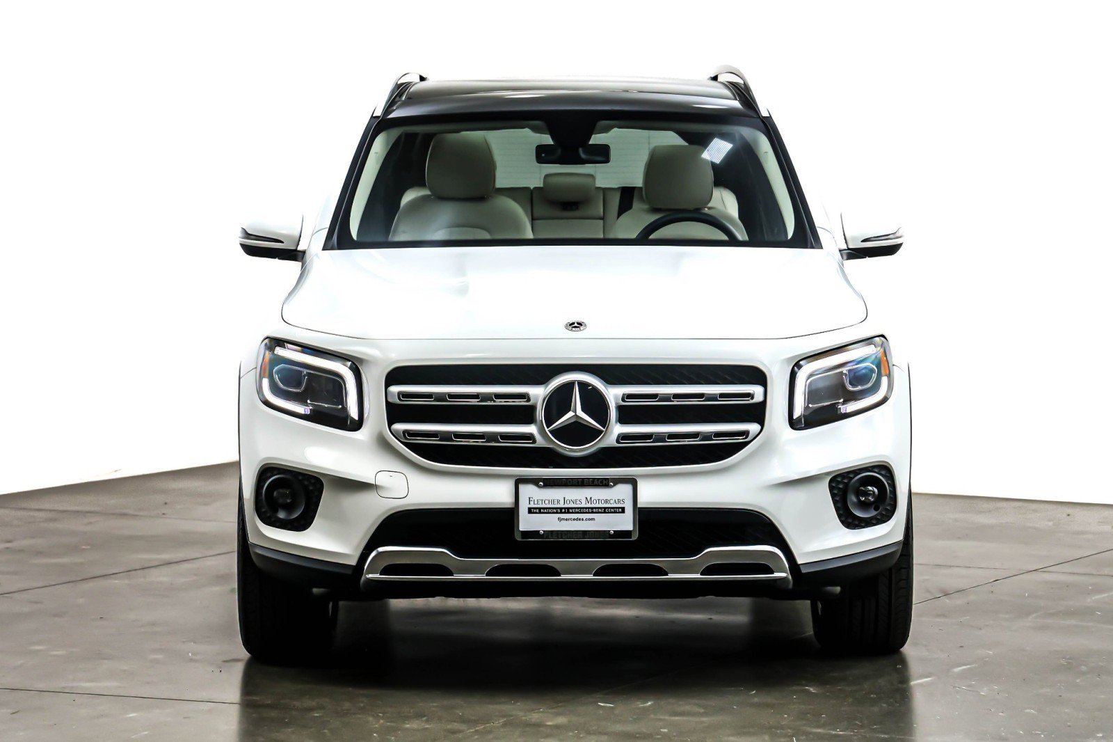 Used 2023 Mercedes-Benz GLB 250 image 2