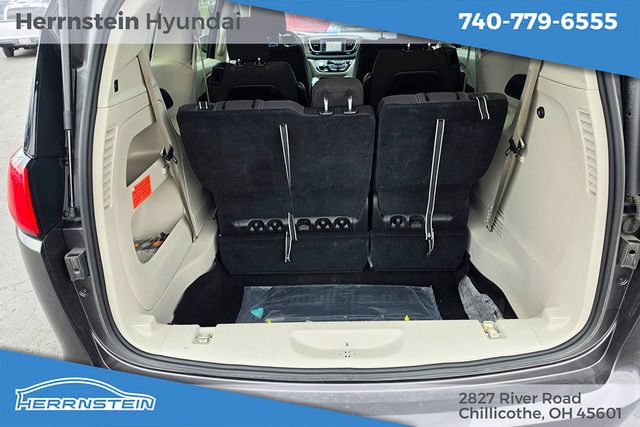 Used 2023 Chrysler Voyager LX FWD image 26