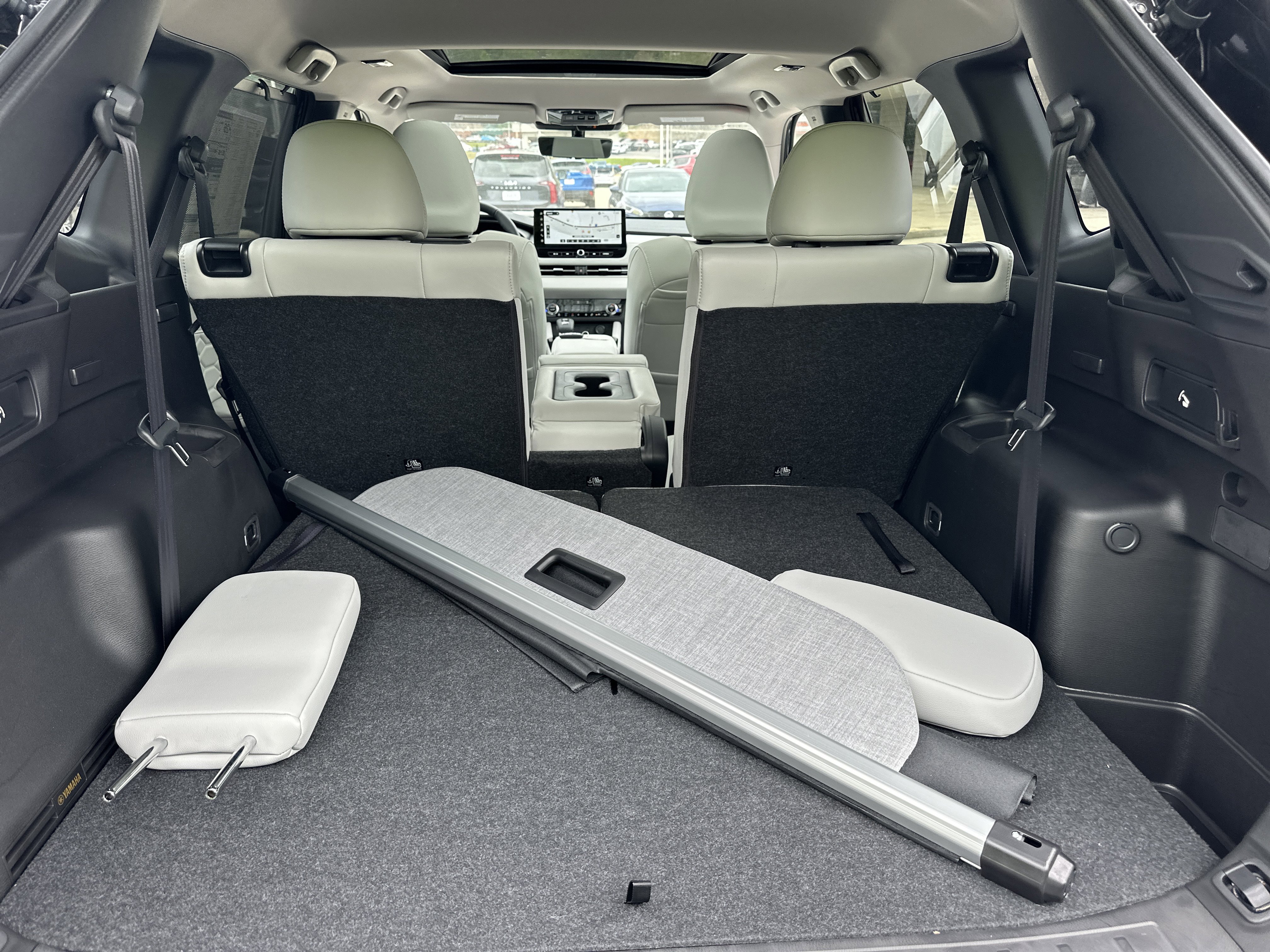 Used 2025 Mitsubishi Outlander AWD image 4