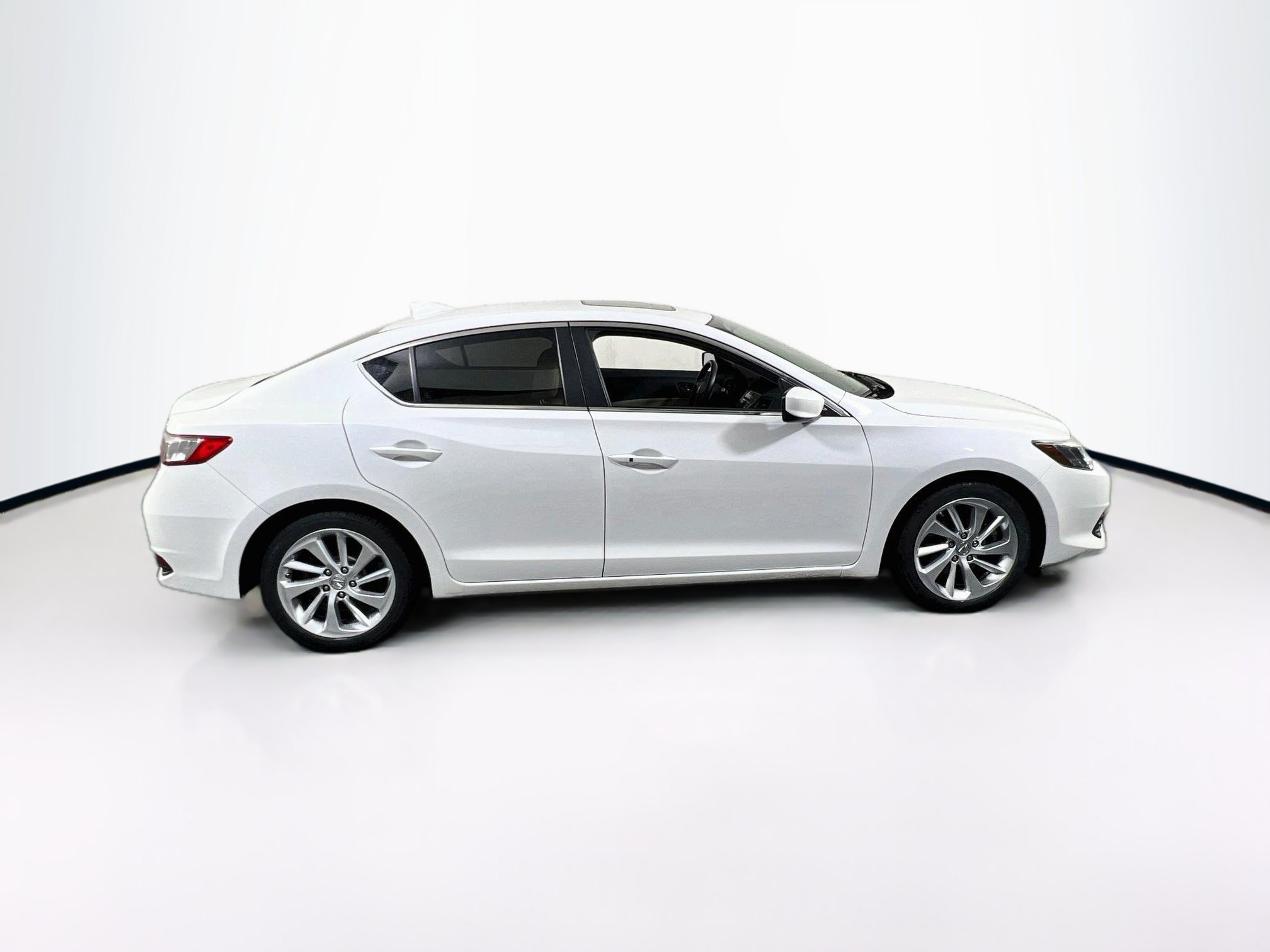 Used 2017 Acura ILX FWD image 4