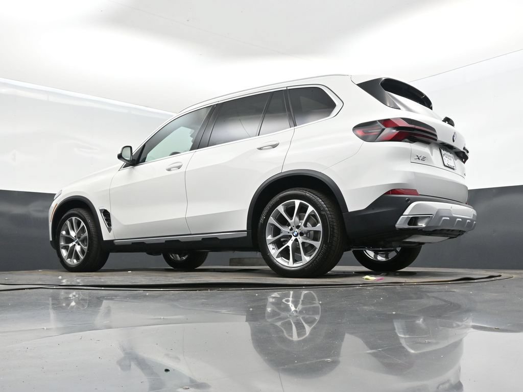 Used 2026 BMW X5 sDrive40i w/ Parking Assistance Package RWD image 38