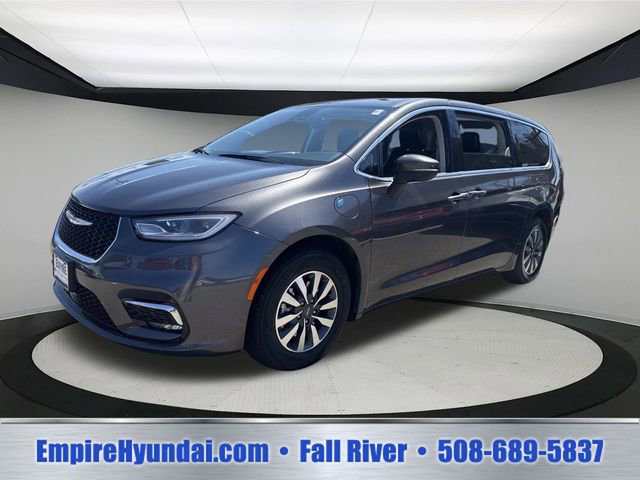 Used 2023 Chrysler Pacifica Touring-L
