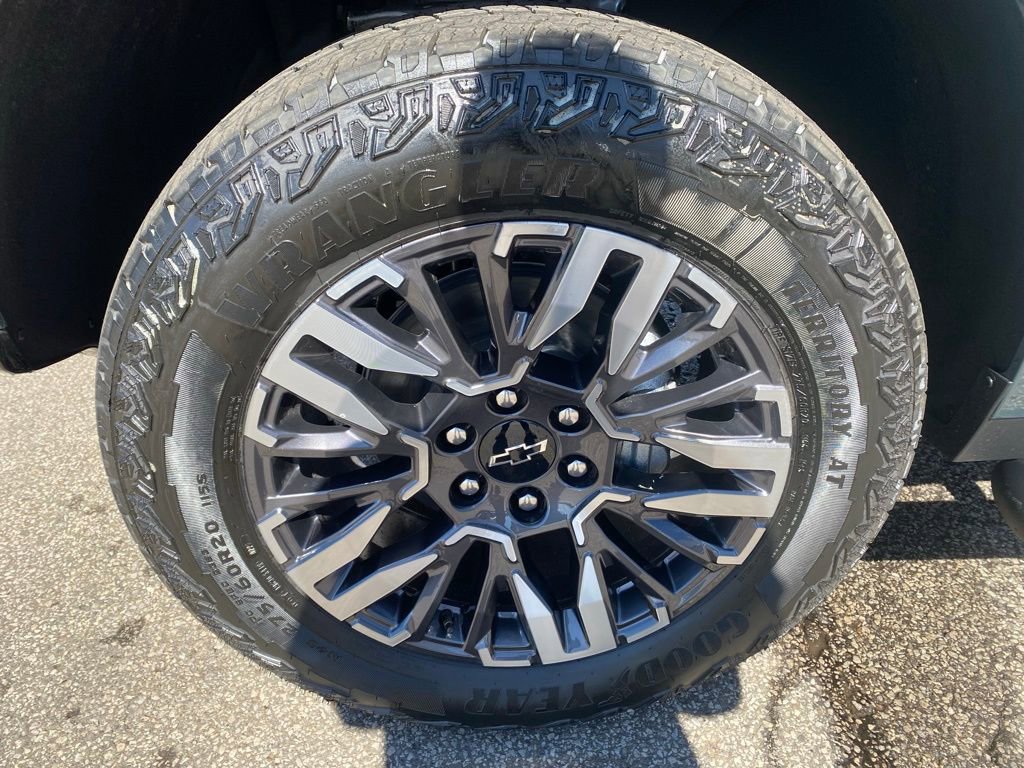 New 2026 Chevrolet Tahoe Z71 w/ Comfort Package image 38