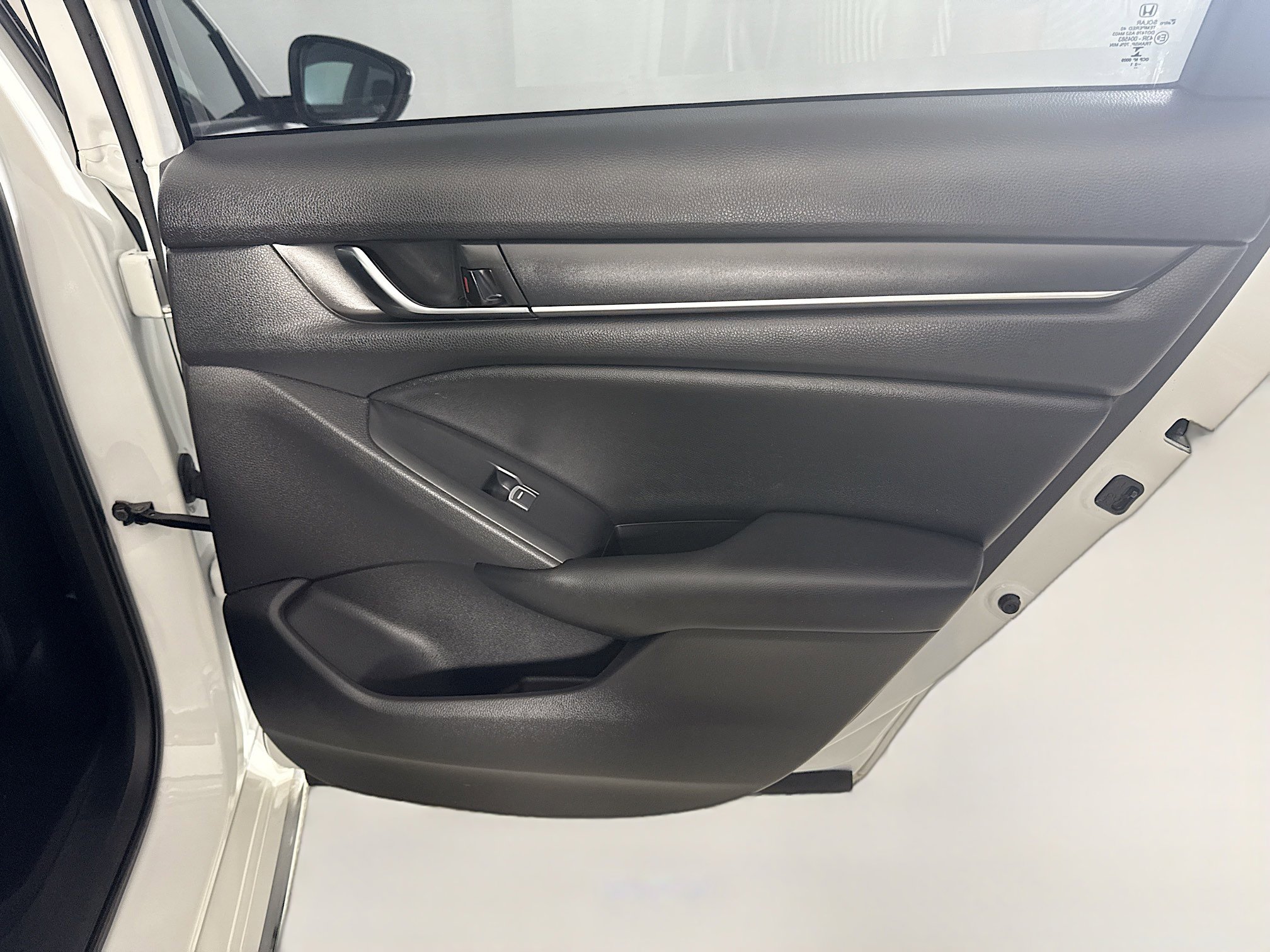 Used 2021 Honda Accord EX image 28