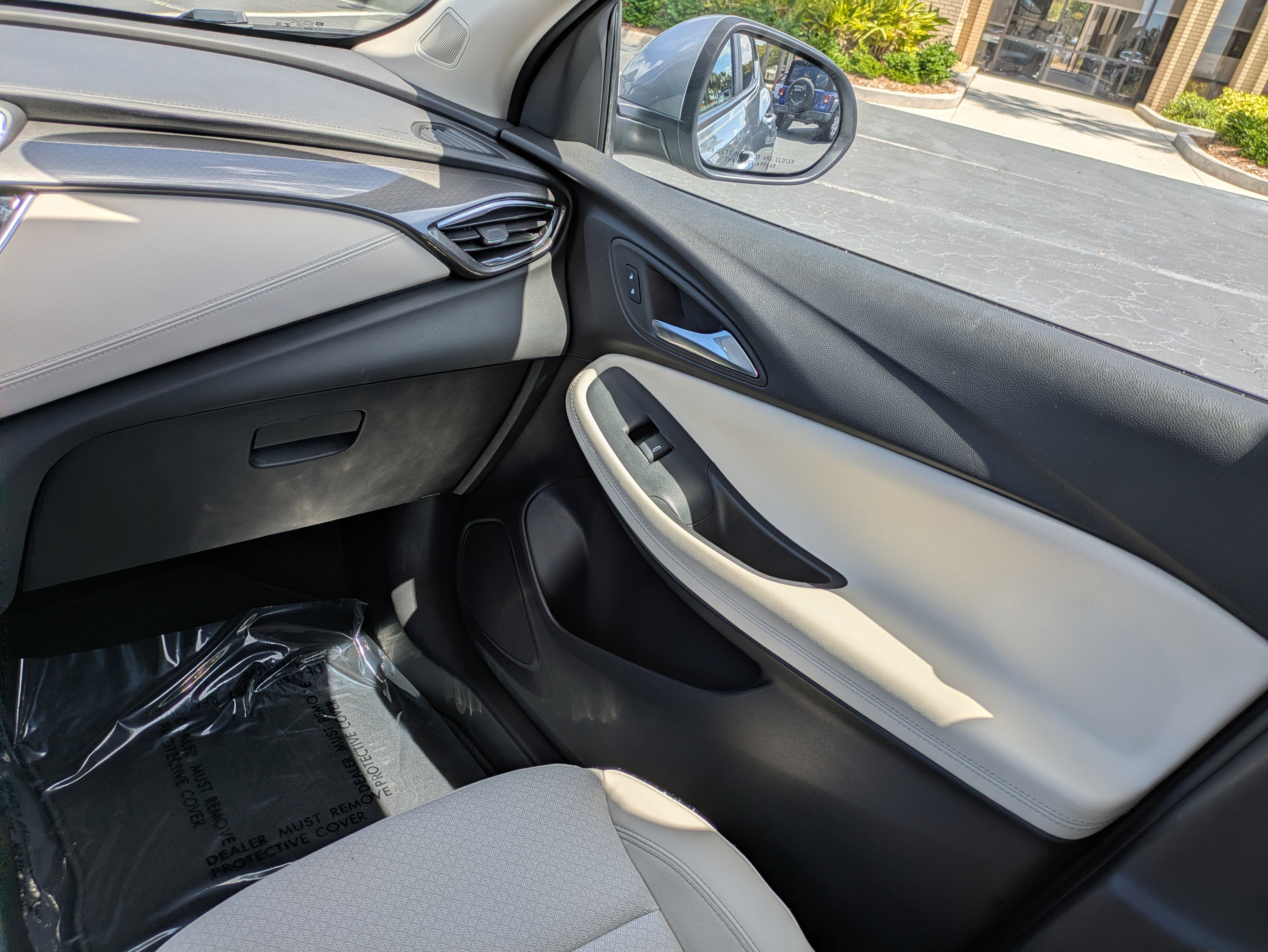 Used 2023 Buick Encore GX Preferred w/ Cold Weather Comfort Package FWD image 14