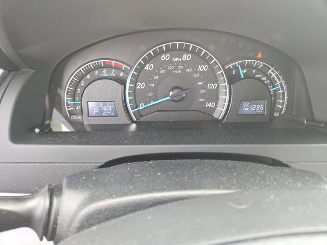 Used 2012 Toyota Camry XLE w/ Leather Pkg FWD image 8