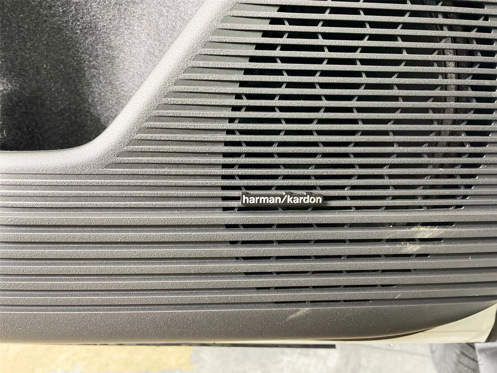 New 2026 Subaru Outback Limited XT image 21