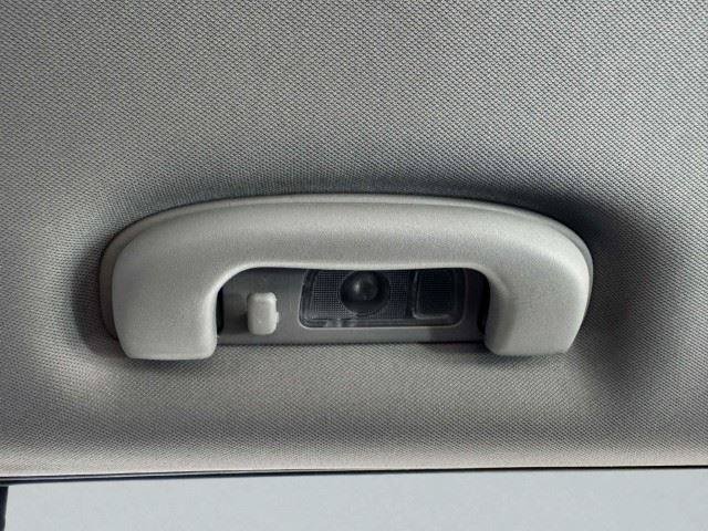 Used 2023 GMC Terrain SLE w/ Driver Convenience Package FWD image 44