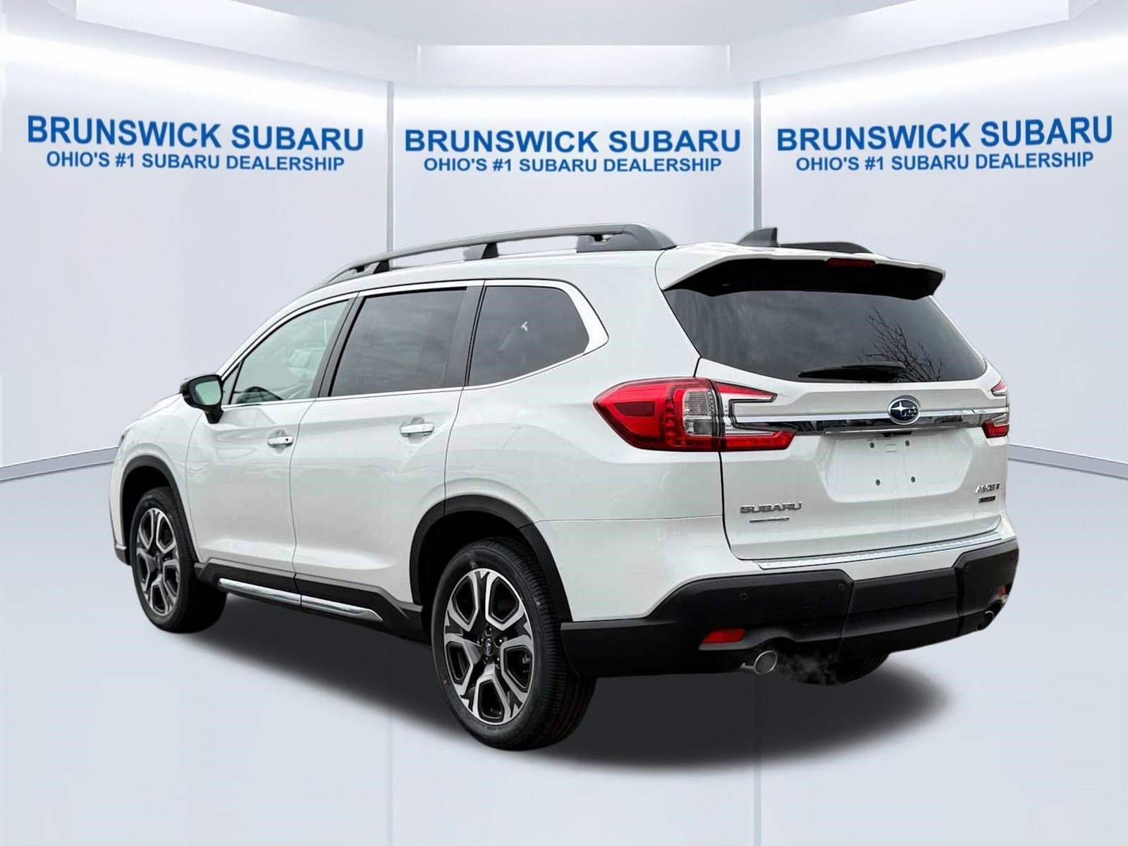 New 2026 Subaru Ascent Touring w/ Popular Package #2 AWD/4WD image 4