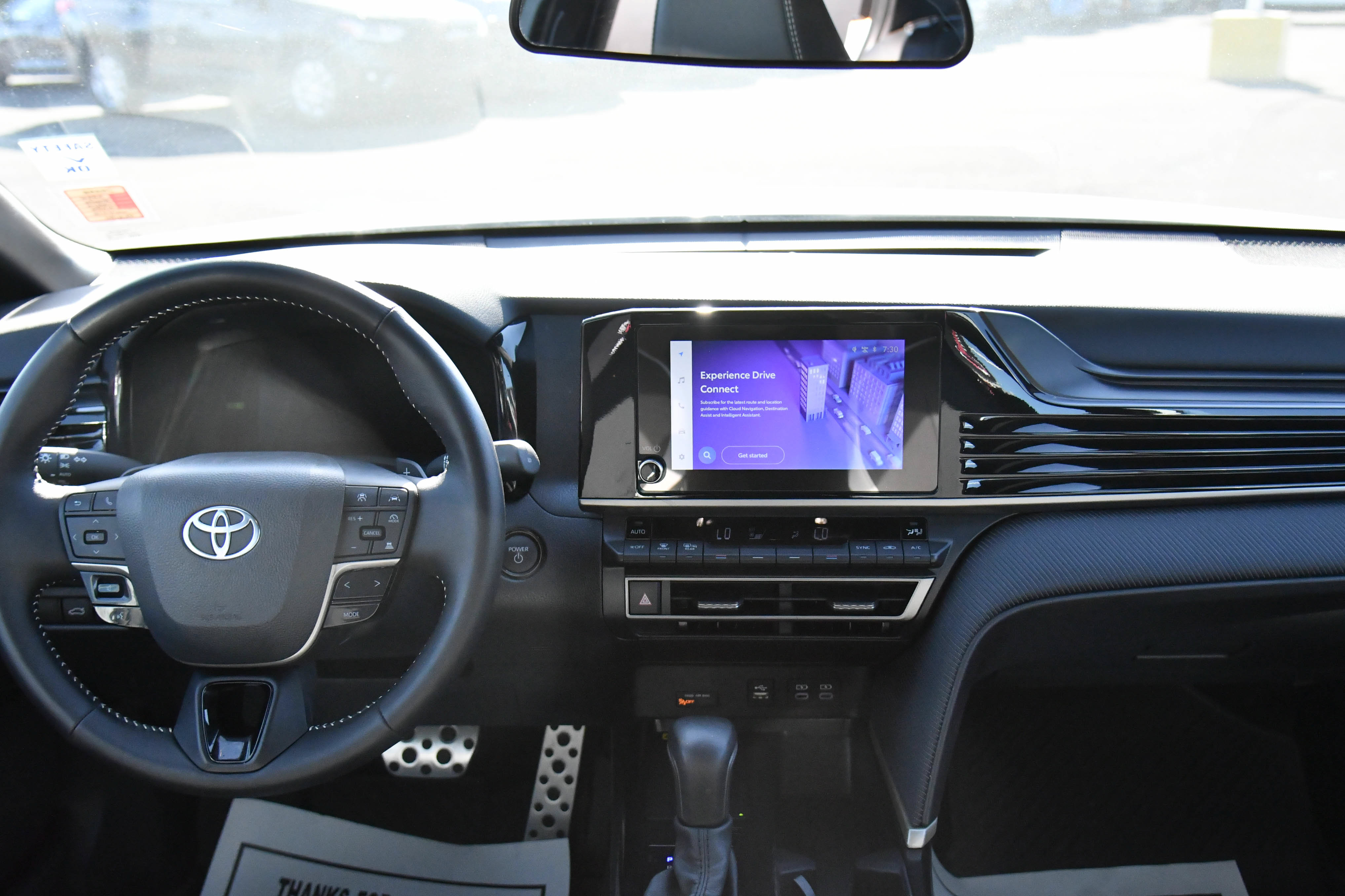 Used 2026 Toyota Camry SE FWD image 38