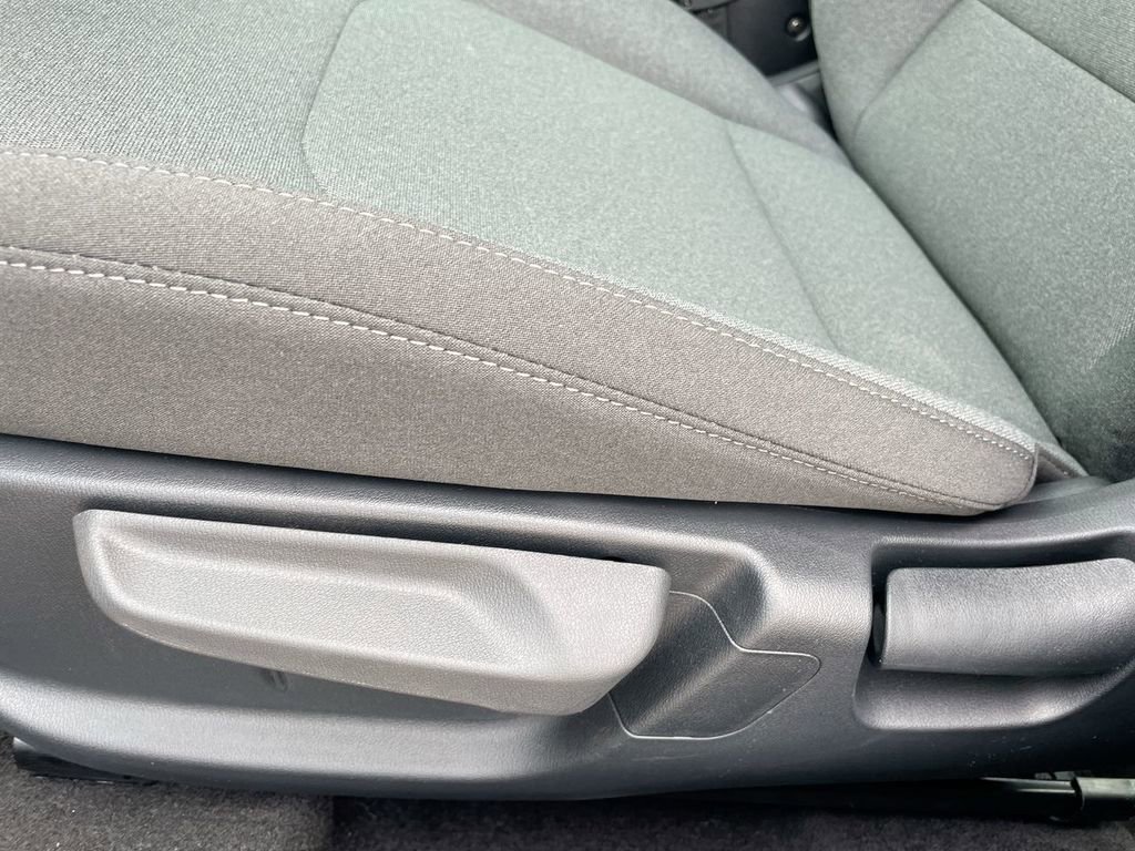 Used 2025 Kia K4 FWD image 38