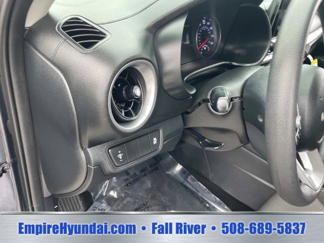 Used 2024 Kia Forte LXS FWD image 17