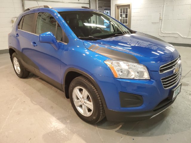 Used 2016 Chevrolet Trax LT w/ LT Convenience Package AWD/4WD image 9