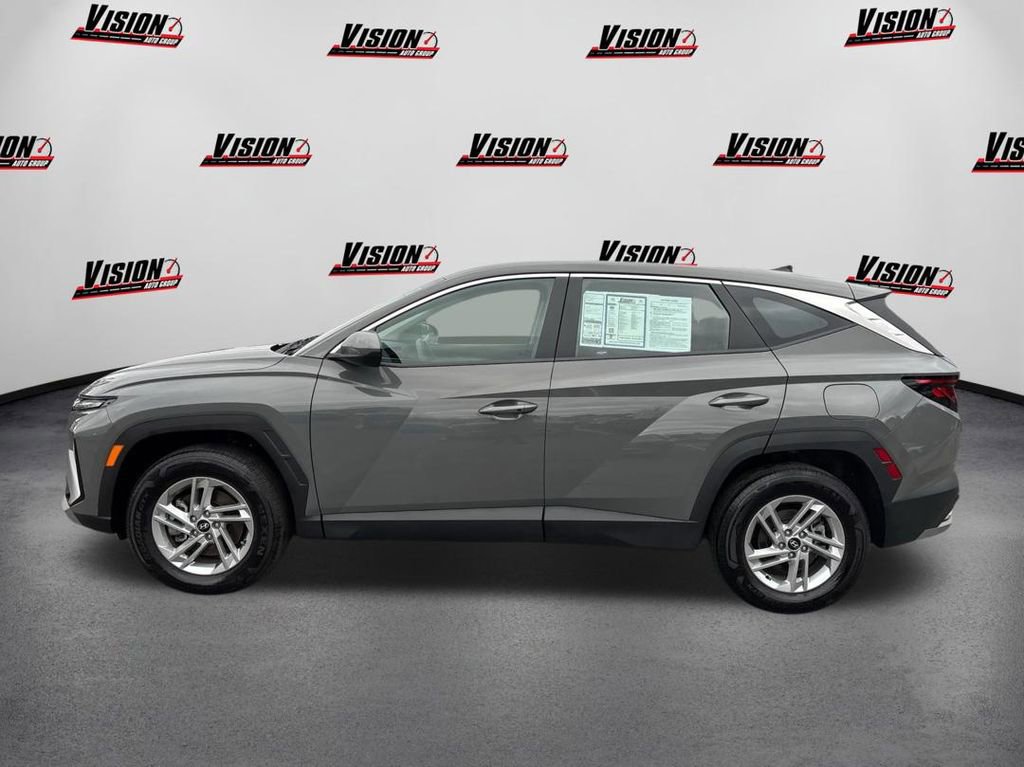 Used 2025 Hyundai Tucson SE AWD/4WD image 8