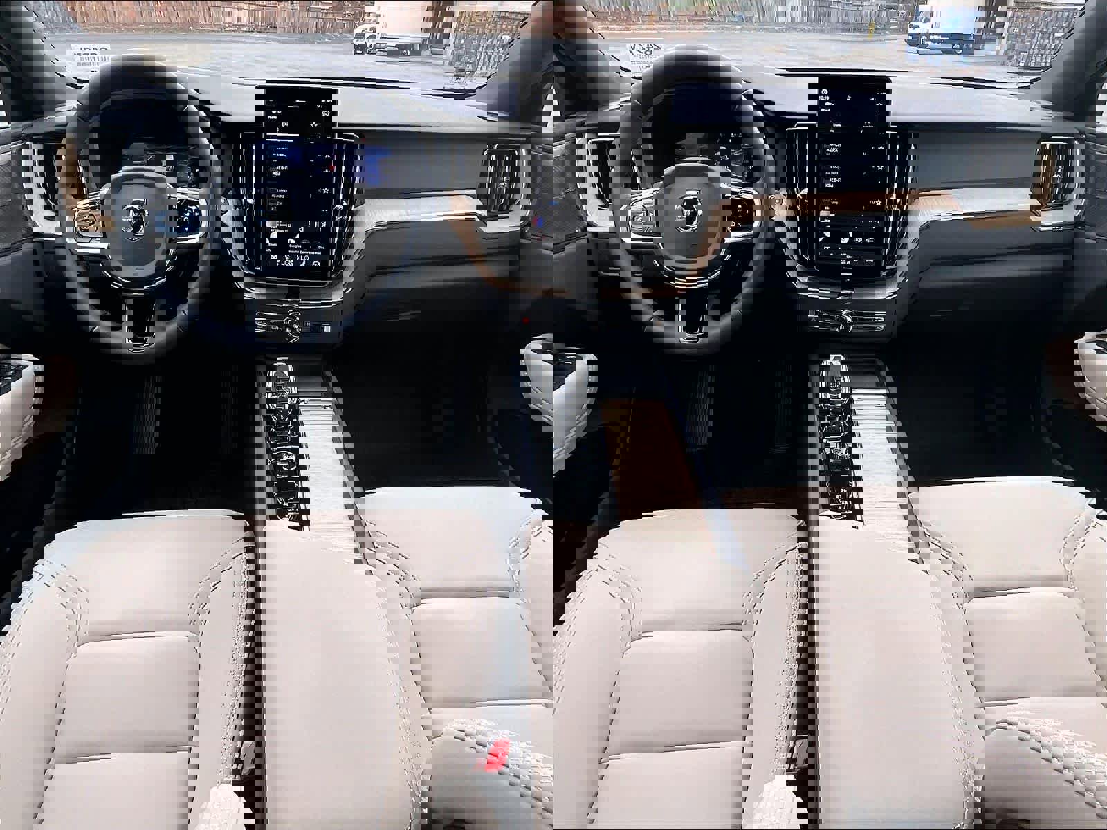 New 2026 Volvo XC60 T8 Plus w/ Protection Package Premier image 7