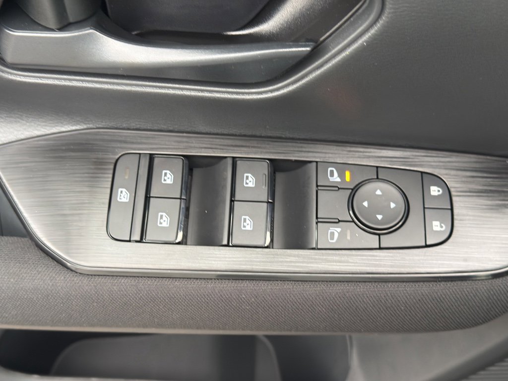 New 2026 Nissan Kicks S image 17