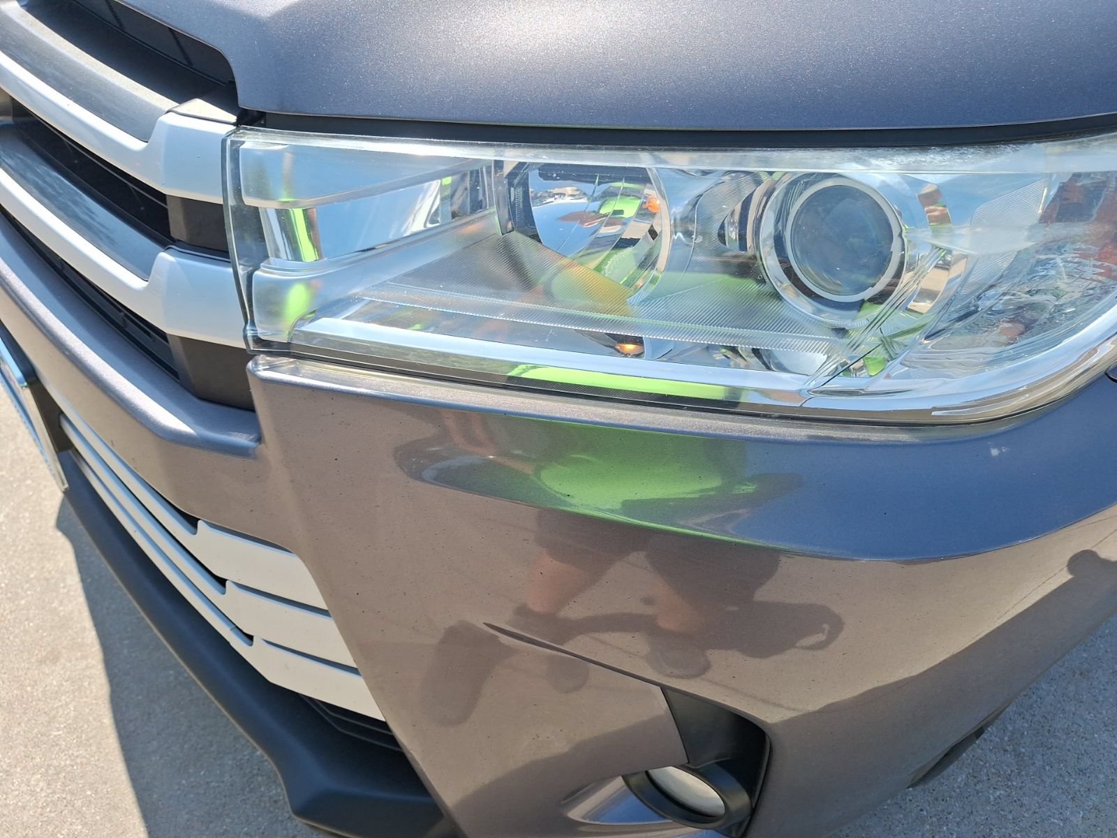 Used 2019 Toyota Highlander Plus FWD image 10