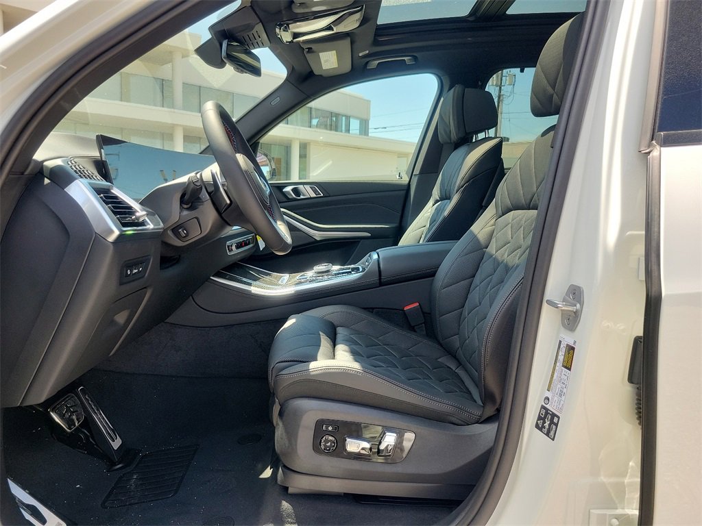 New 2025 BMW X5 M60i image 11
