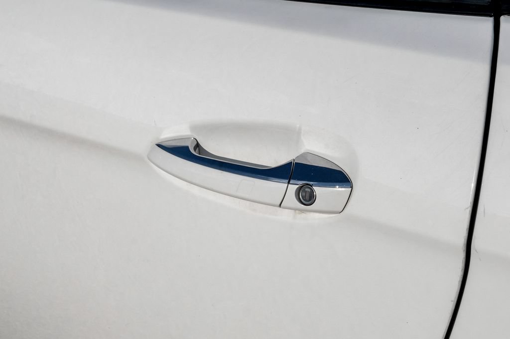 Used 2018 Mercedes-Benz SL 550 image 35
