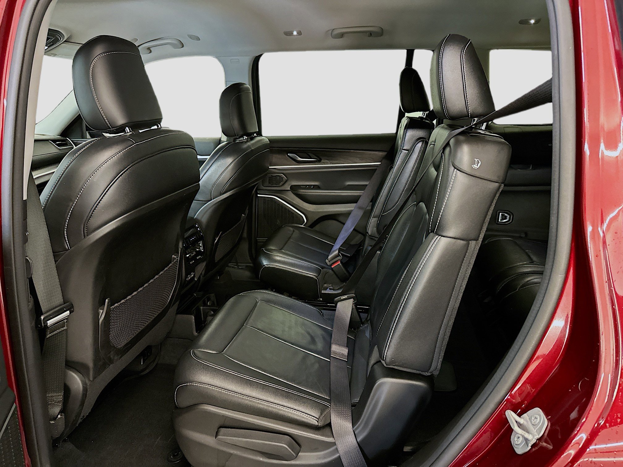 Used 2023 Jeep Grand Cherokee L Limited w/ Trailer Tow Group (B) image 29