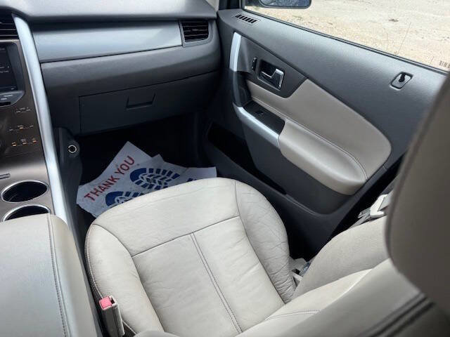 Used 2012 Ford Edge SEL image 21