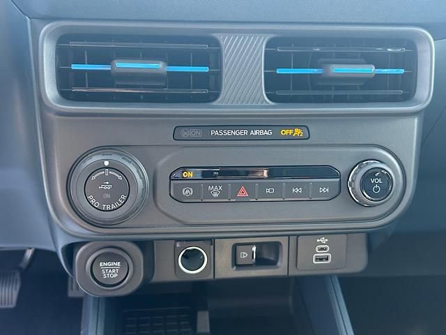 New 2025 Ford Maverick Lobo image 26