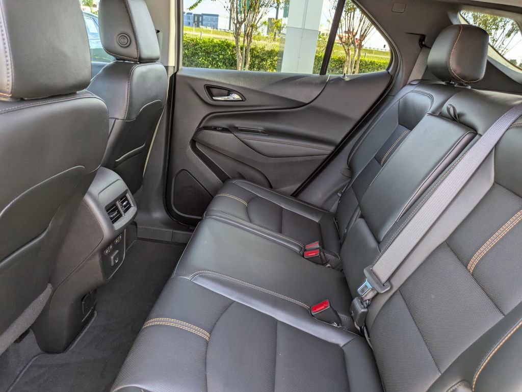 Used 2022 Chevrolet Equinox Premier image 16