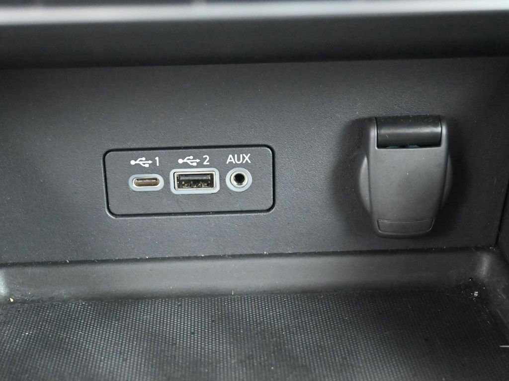 Used 2022 Nissan Sentra SV w/ Trunk Package image 23