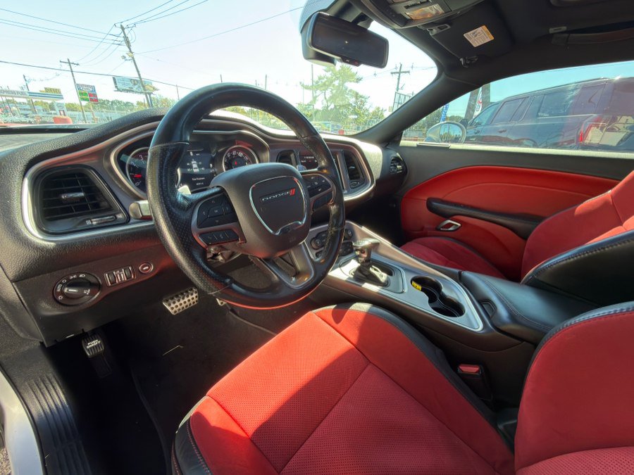 Used 2019 Dodge Challenger R/T w/ Plus Package RWD image 28