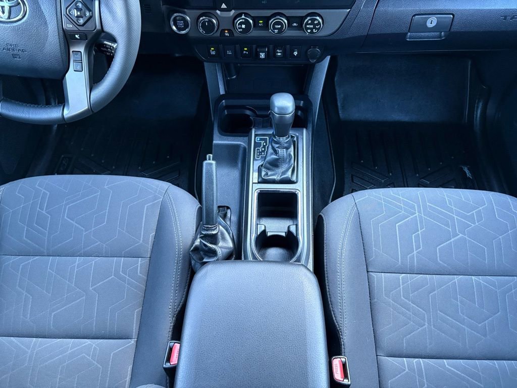 Used 2019 Toyota Tacoma TRD Off-Road w/ Technology Package image 21