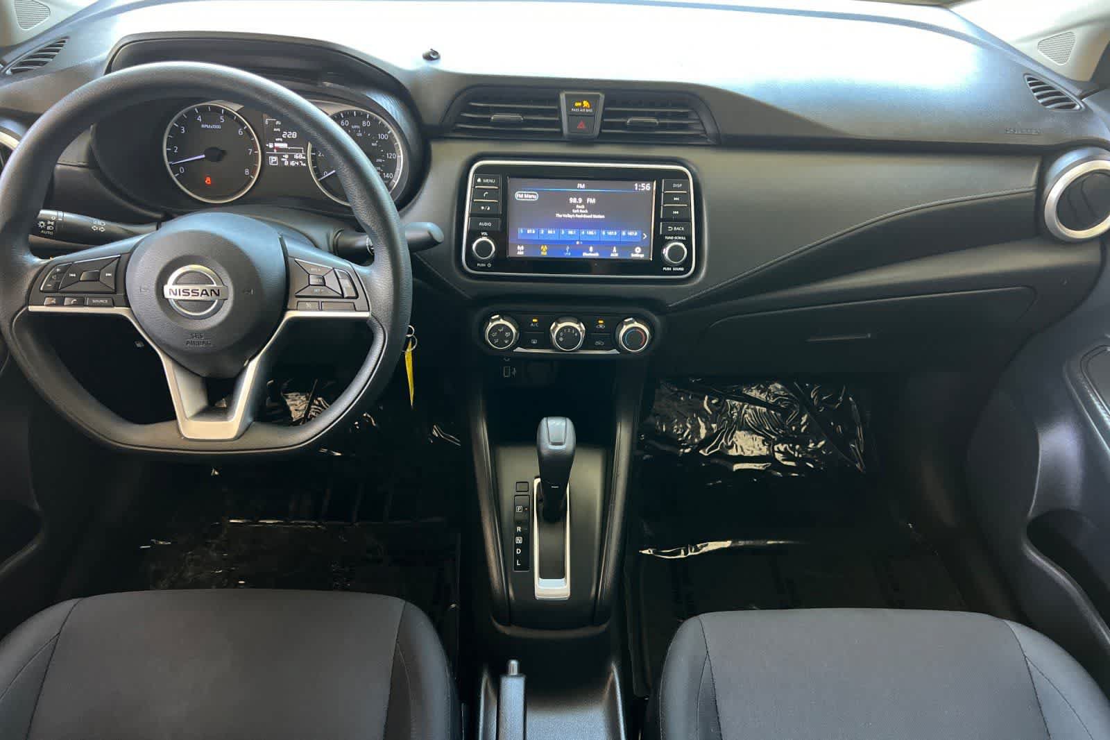 Used 2022 Nissan Versa S FWD image 4