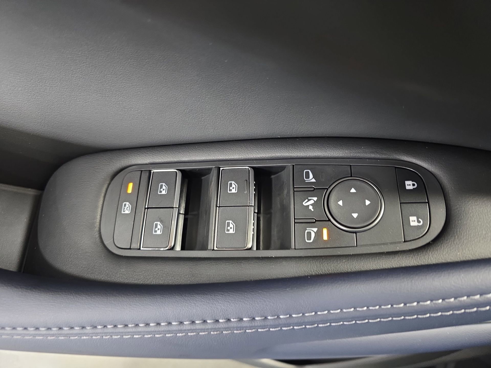 New 2026 INFINITI QX60 Sport w/ Dark Cargo Package image 27