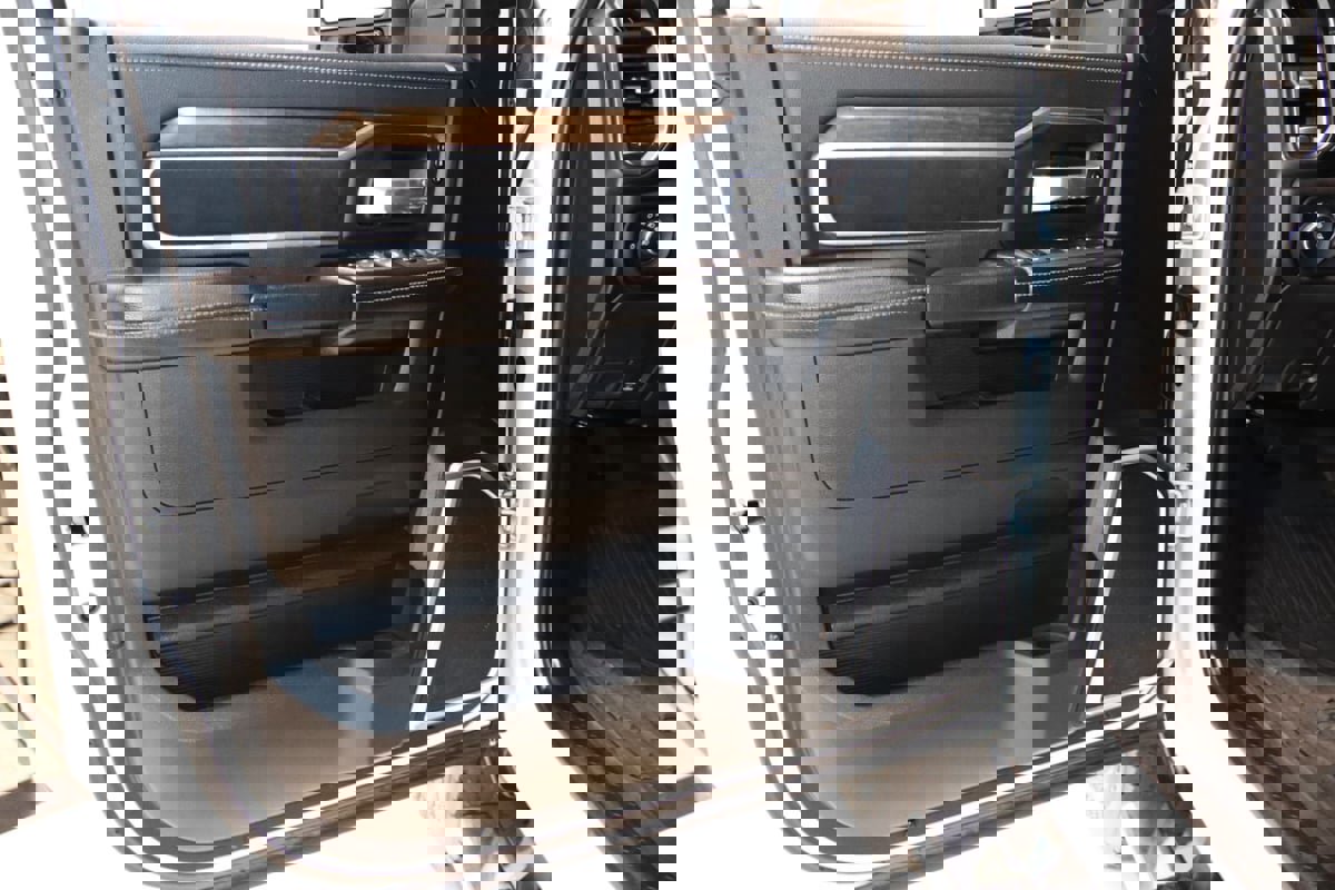 Used 2024 RAM 3500 Laramie image 41