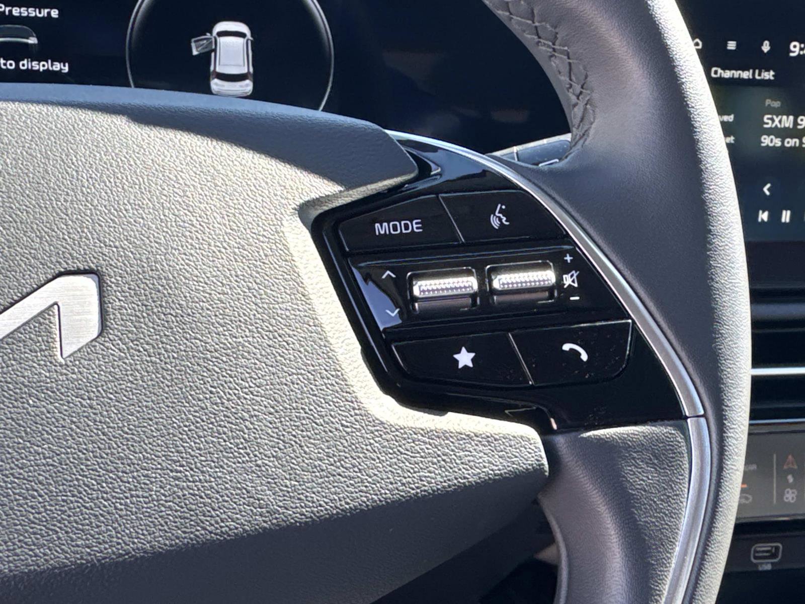 Used 2025 Kia Niro Wind image 19