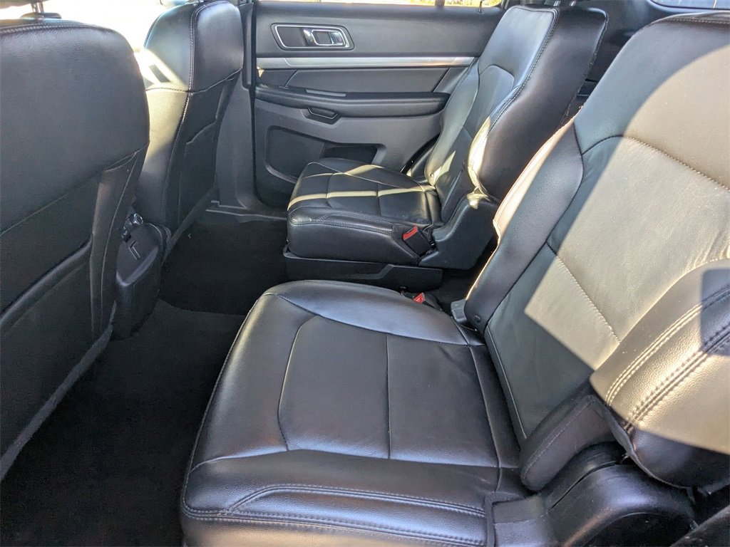 Used 2018 Ford Explorer XLT w/ Equipment Group 202A image 18