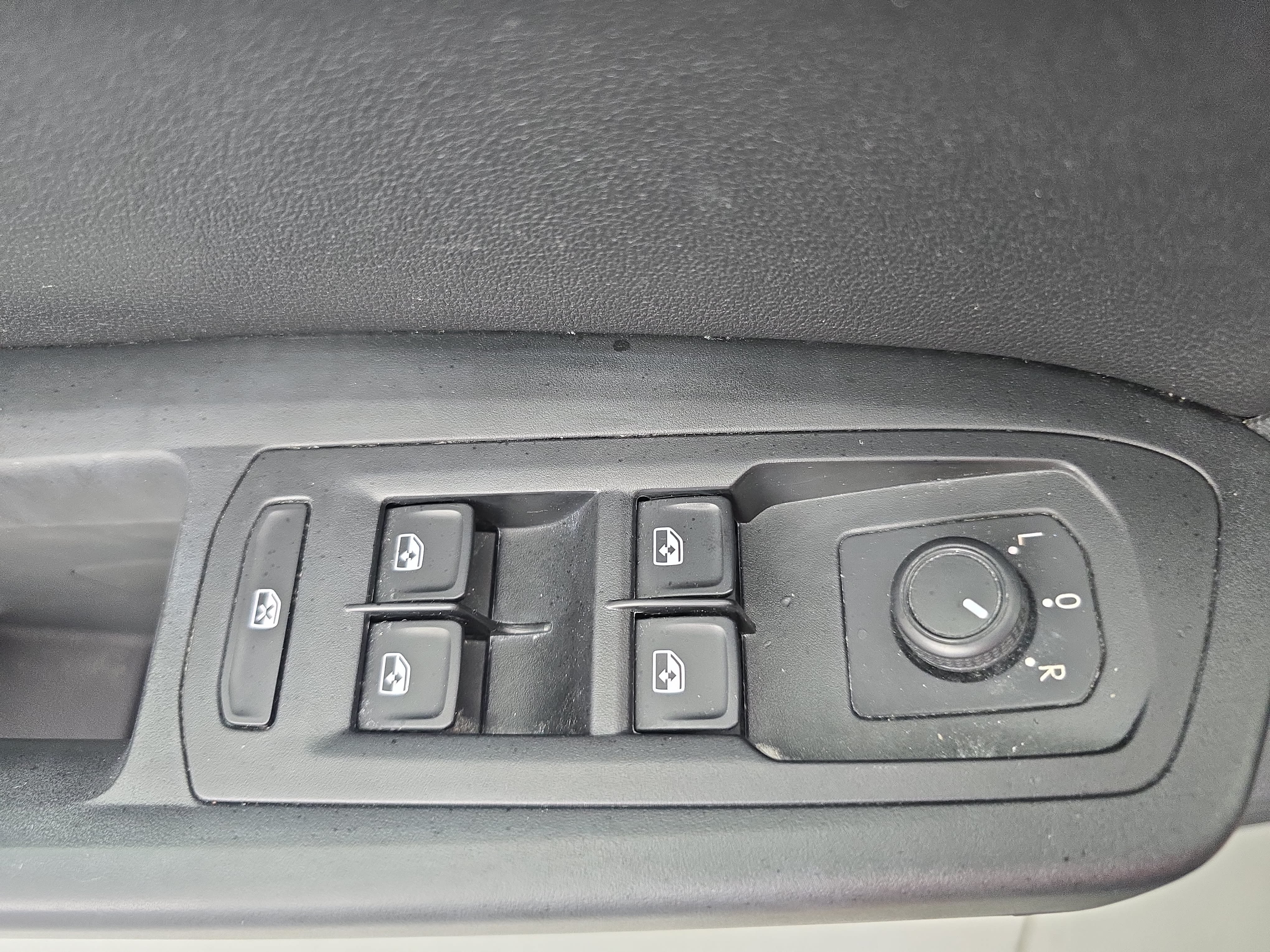Used 2021 Volkswagen Atlas SE w/ Panoramic Sunroof Package AWD/4WD image 28