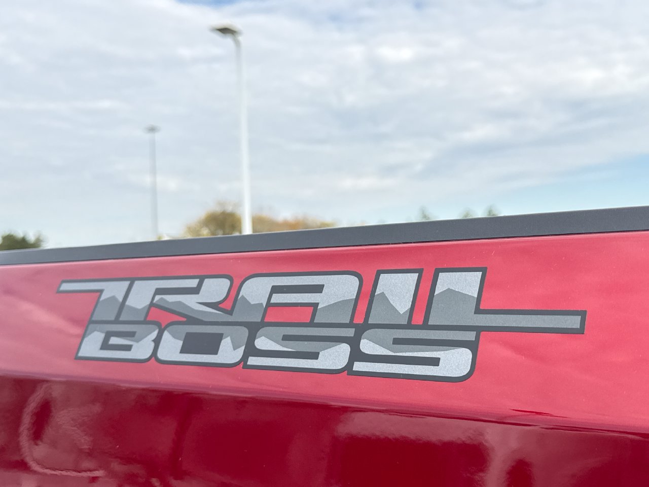 Used 2024 Chevrolet Silverado 1500 LT Trail Boss w/ Convenience Package II AWD/4WD image 10