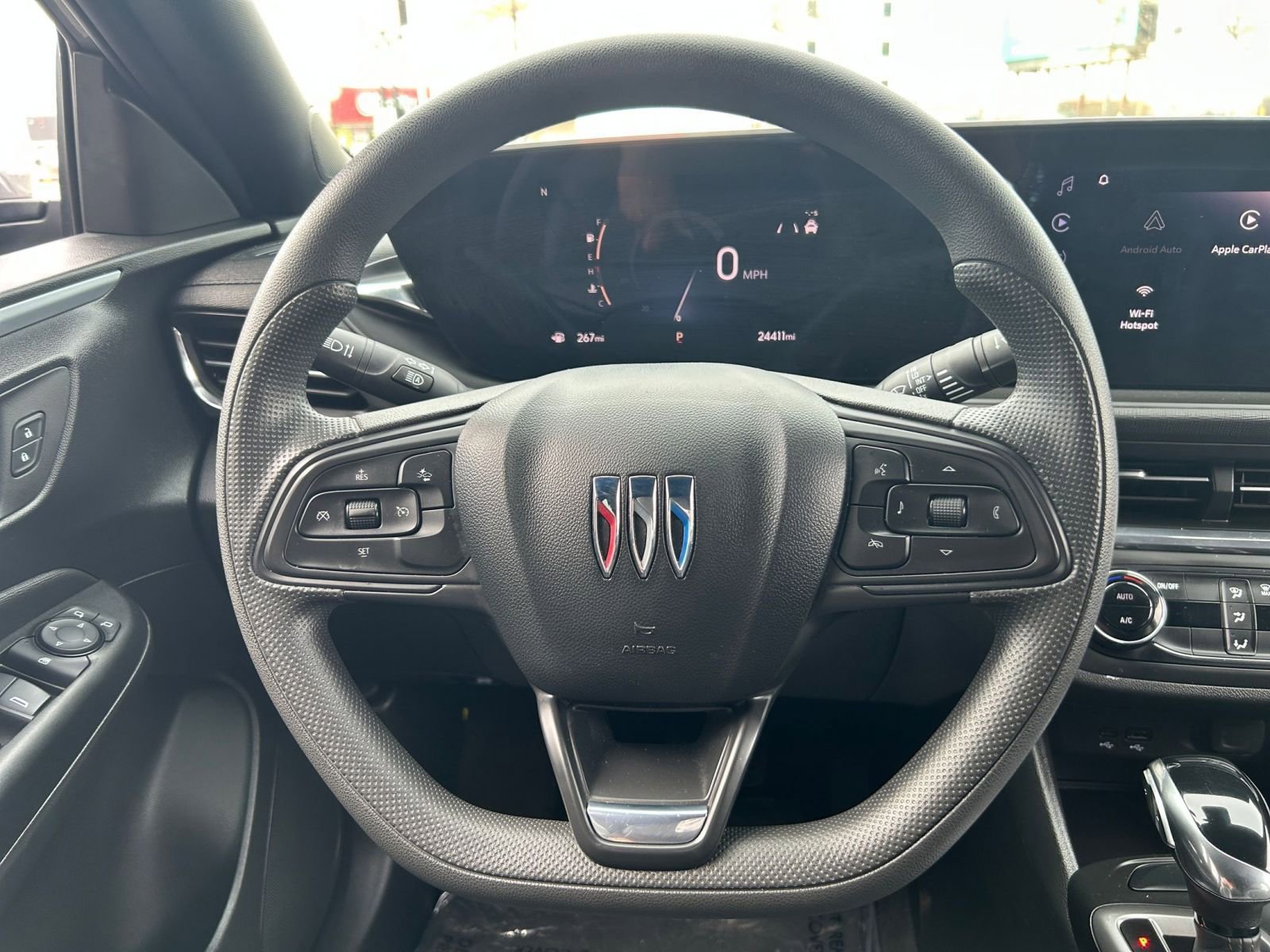 Used 2025 Buick Envista Preferred image 28