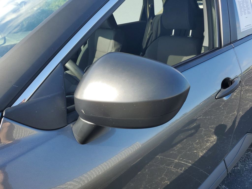 Used 2023 Nissan Rogue S image 11